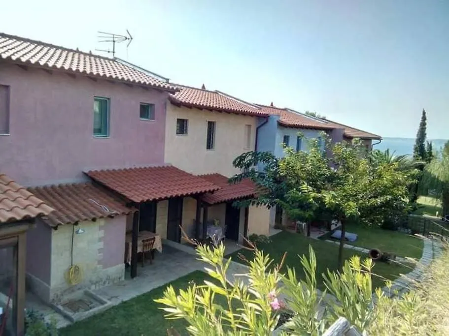 Tatil Evi Elegant And Classy Maisonette 2 Skála Foúrkas